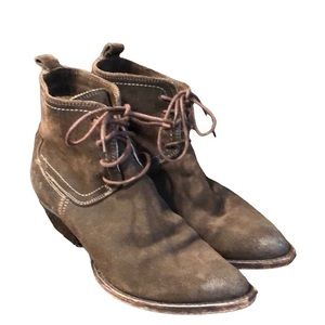 Frye Sacha Chukka boot bootie Ankle boot Suede lace up  - size 7.5